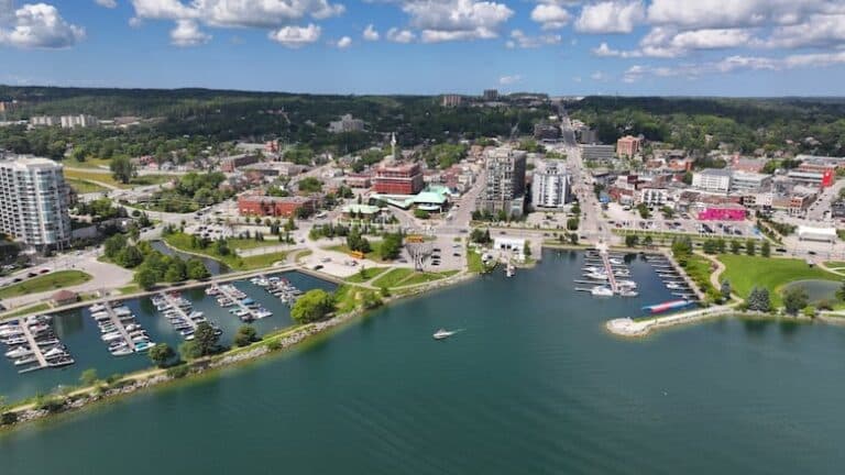 Neighborhoods of Barrie