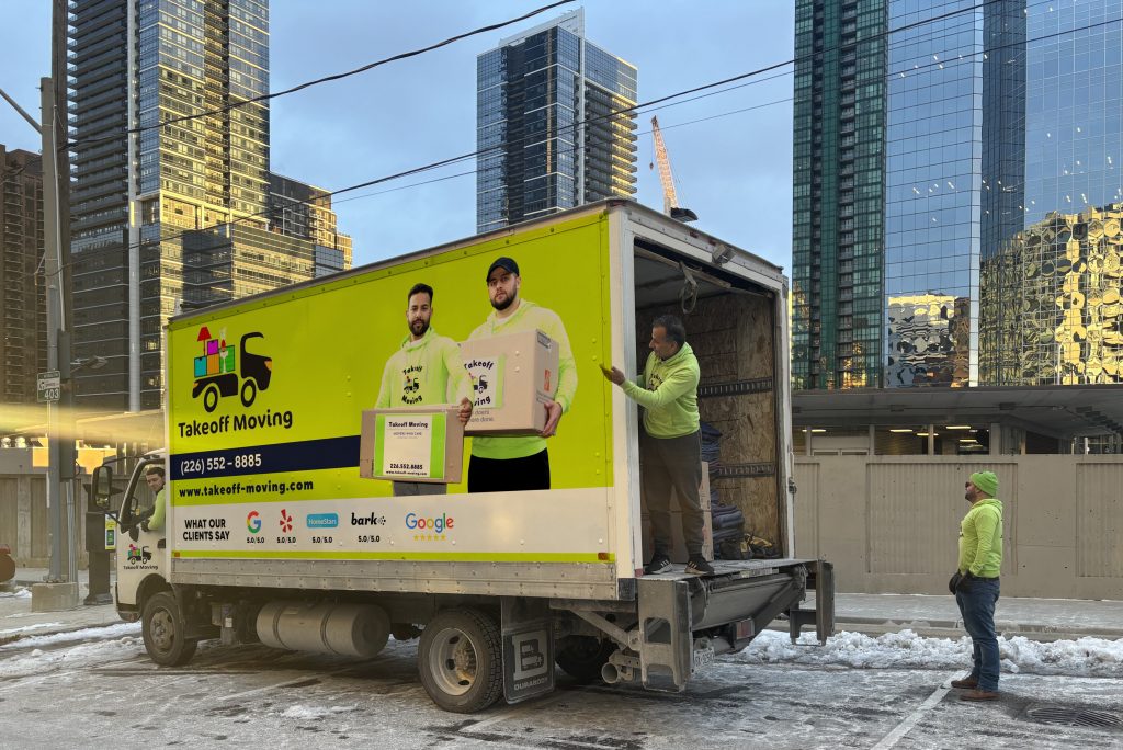 Takeoff Moving truck with movers loading furniture in Toronto Takeoff-Moving Toronto